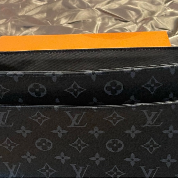 Louis Vuitton Monogram Eclipse MM Bag - Picture 7 of 7